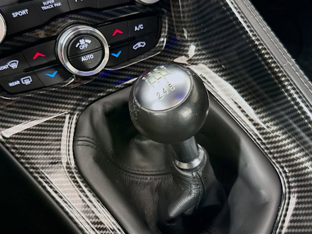 Used 2023 Dodge Challenger R/T w/ Plus Package image 17