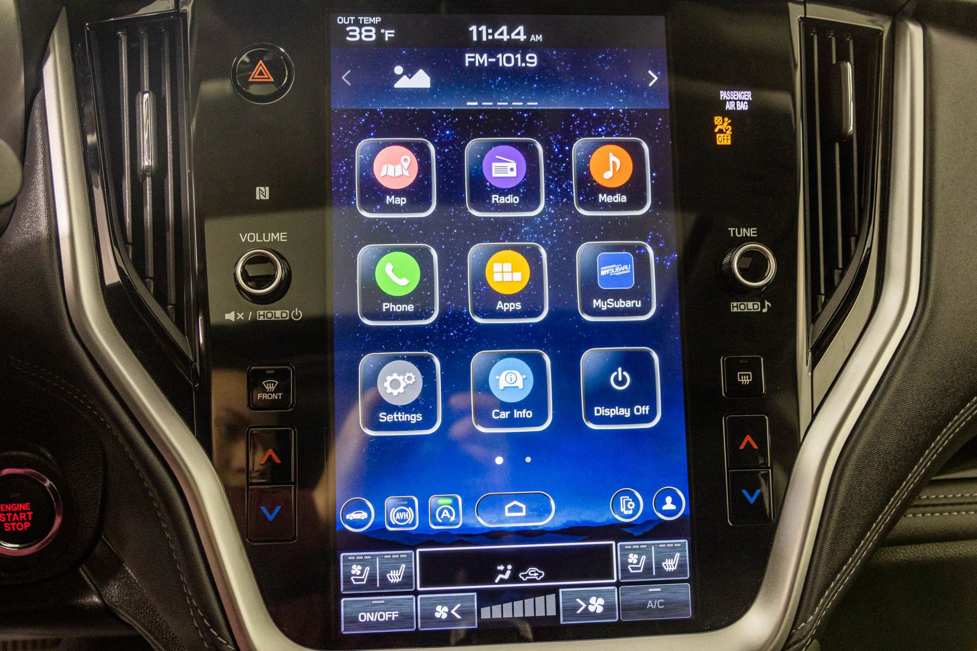 Used 2025 Subaru Outback Touring XT AWD/4WD image 28