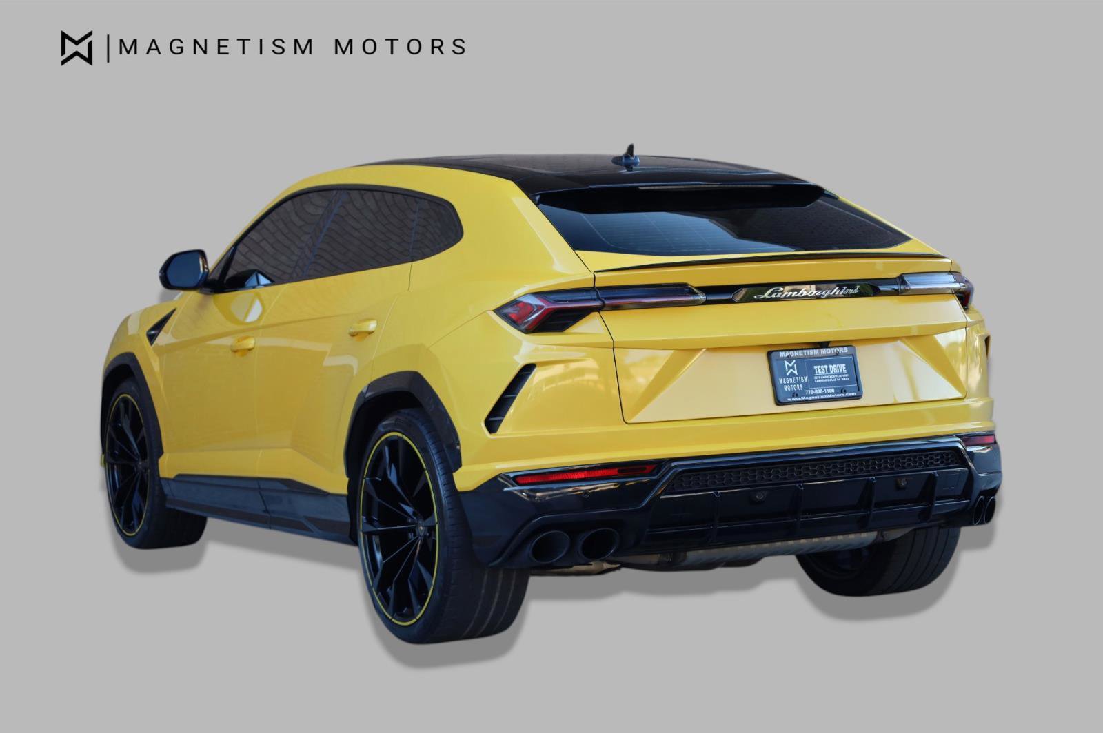 Used 2021 Lamborghini Urus AWD/4WD image 9