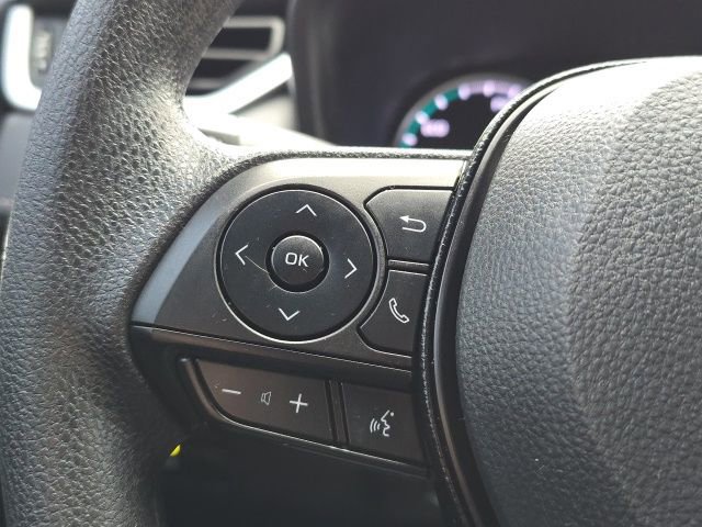 Used 2021 Toyota RAV4 LE image 19