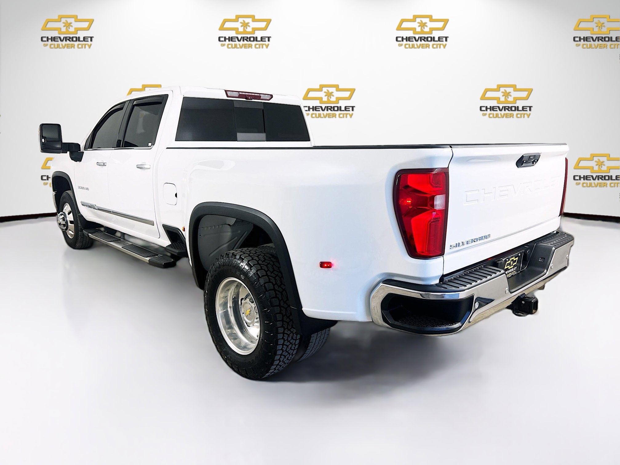 Used 2024 Chevrolet Silverado 3500 LTZ w/ LTZ Plus Package image 5
