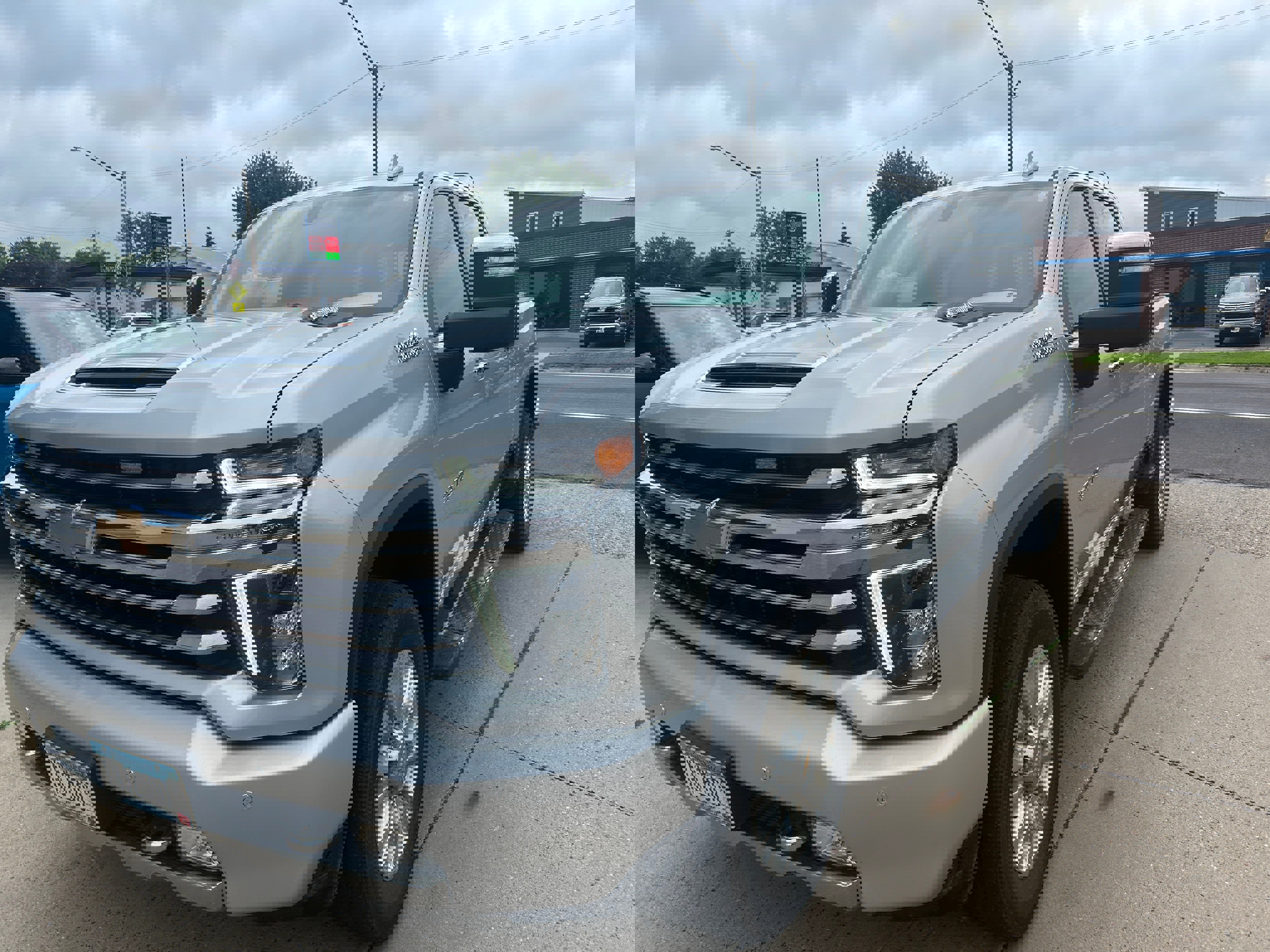 Used 2022 Chevrolet Silverado 3500 High Country image 2