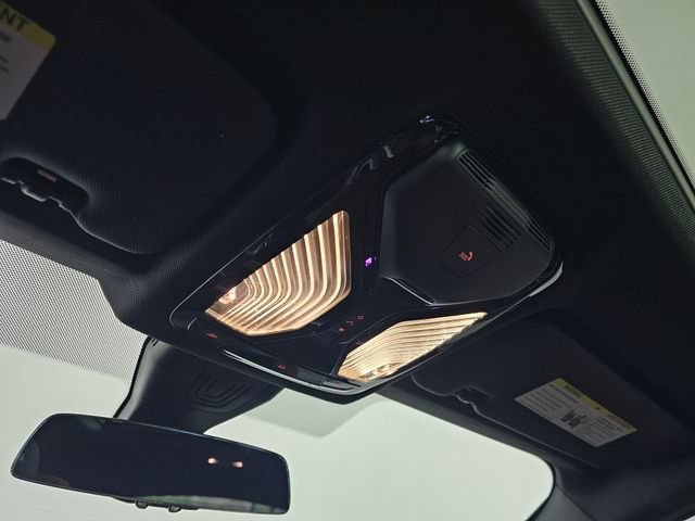 Used 2022 BMW X6 xDrive40i w/ M Sport Package image 31