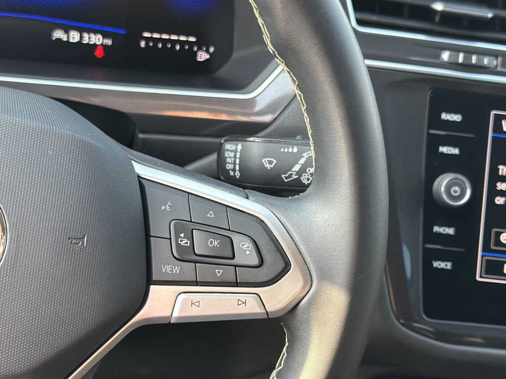 Used 2023 Volkswagen Tiguan SE image 25