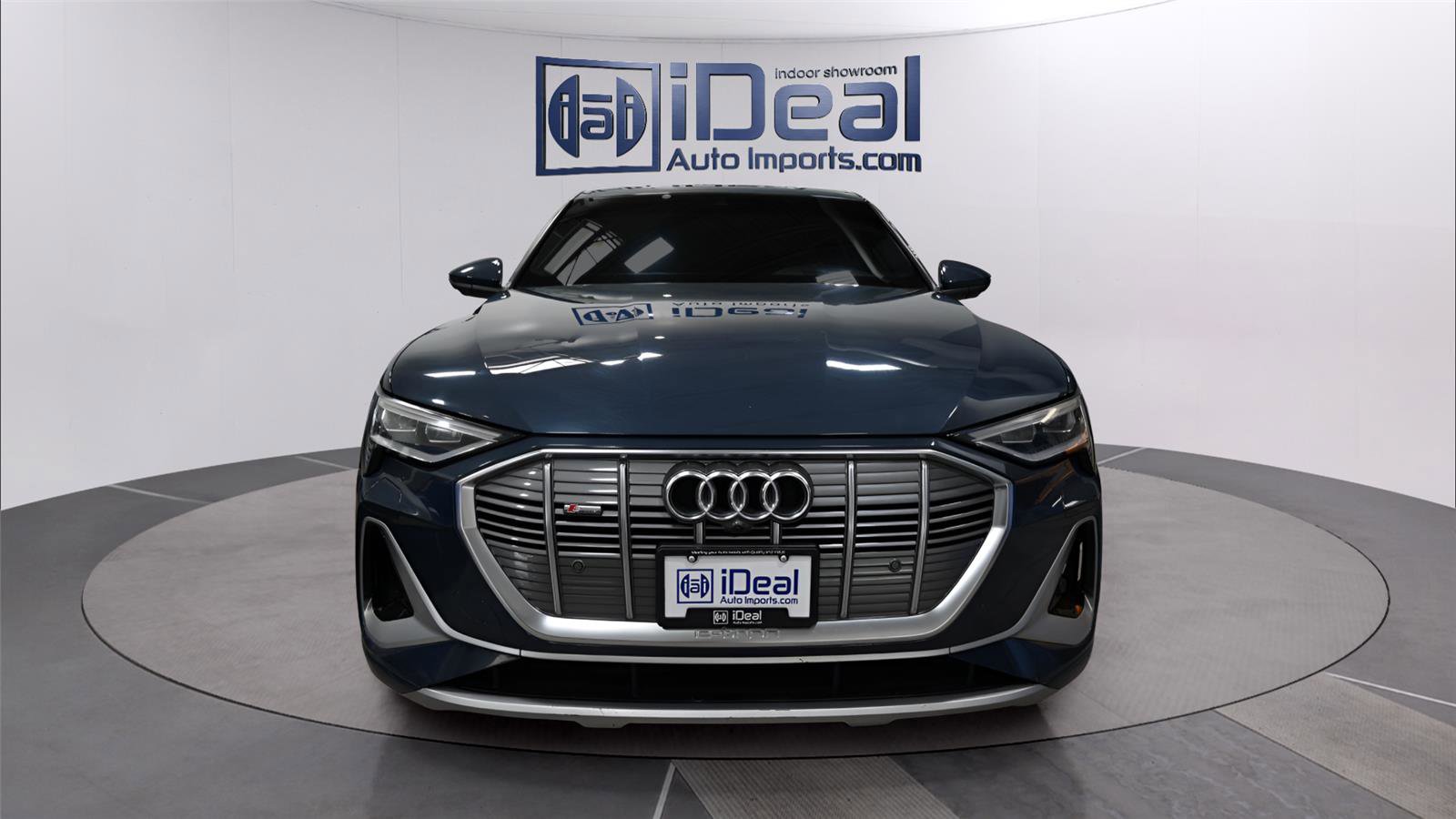 Used 2020 Audi e-tron Prestige w/ Prestige Package image 8