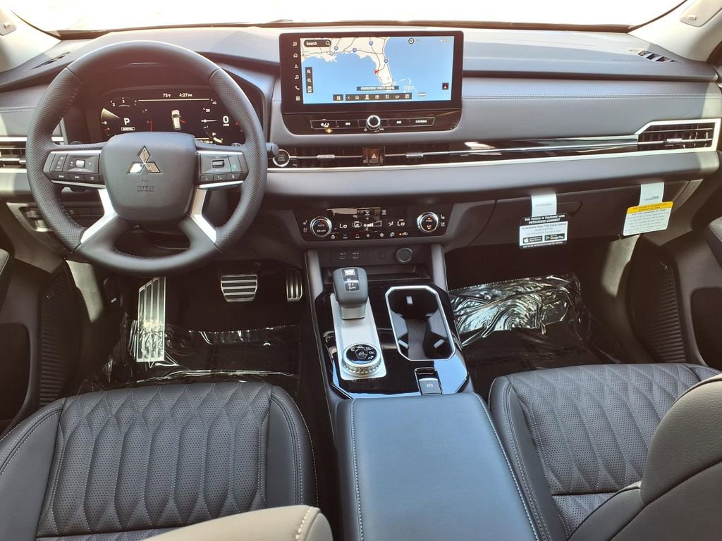 Used 2026 Mitsubishi Outlander SEL FWD image 11