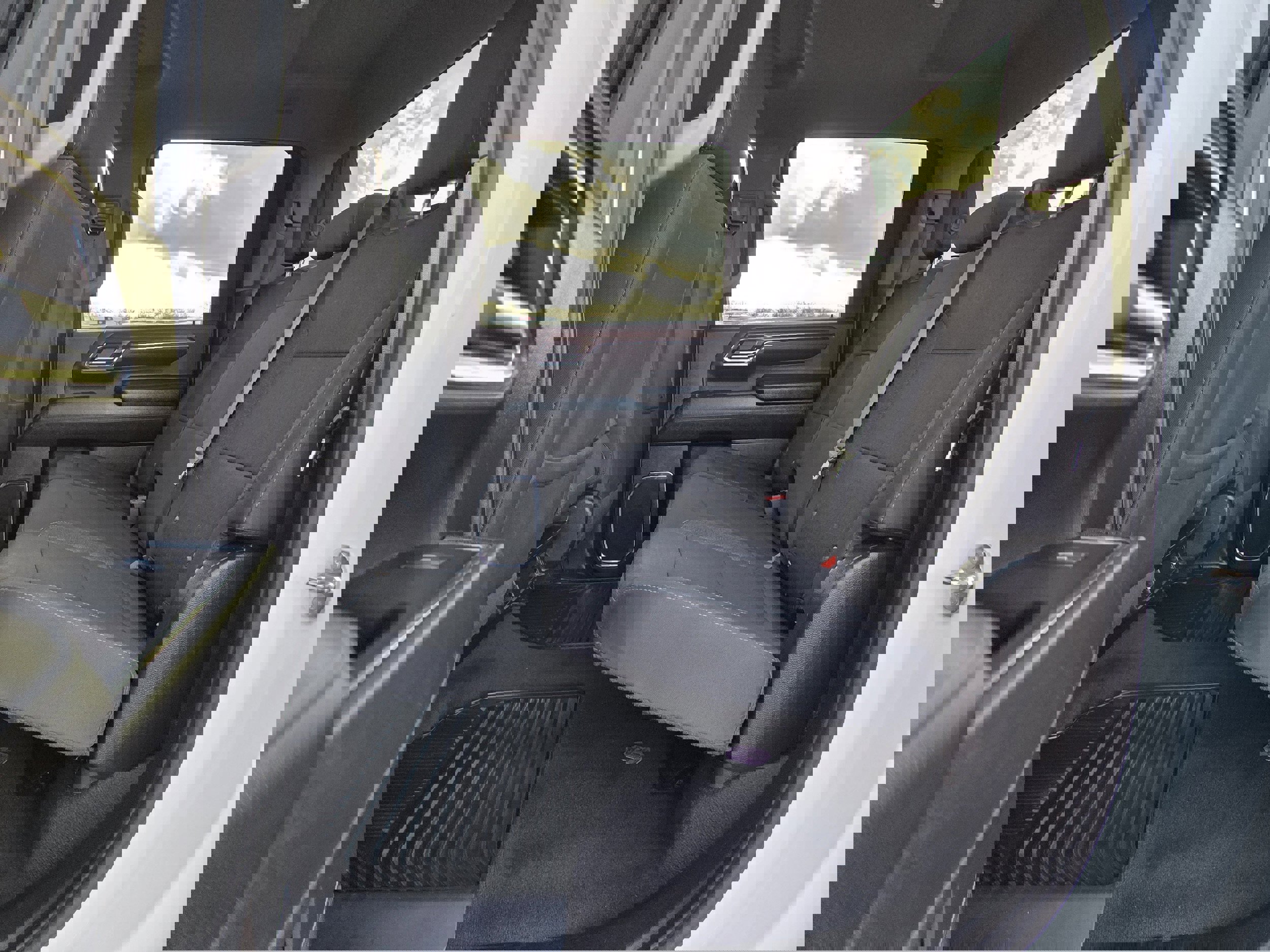 Used 2024 Chevrolet Silverado 2500 LT image 16