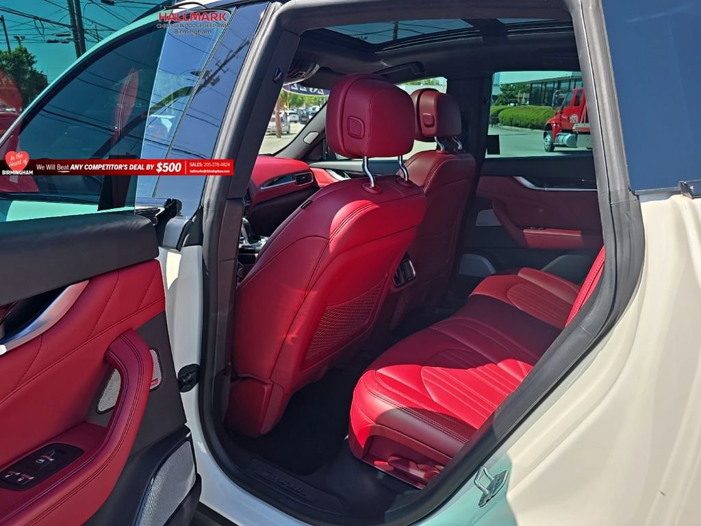 Used 2022 Maserati Levante GT image 22