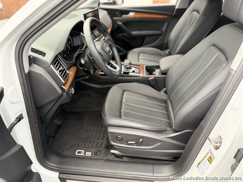 Used 2023 Audi Q5 2.0T Premium Plus w/ Premium Plus Package AWD/4WD image 24