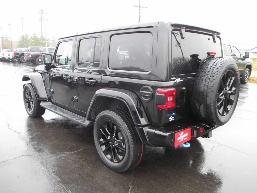 Used 2021 Jeep Wrangler Unlimited Sahara image 7