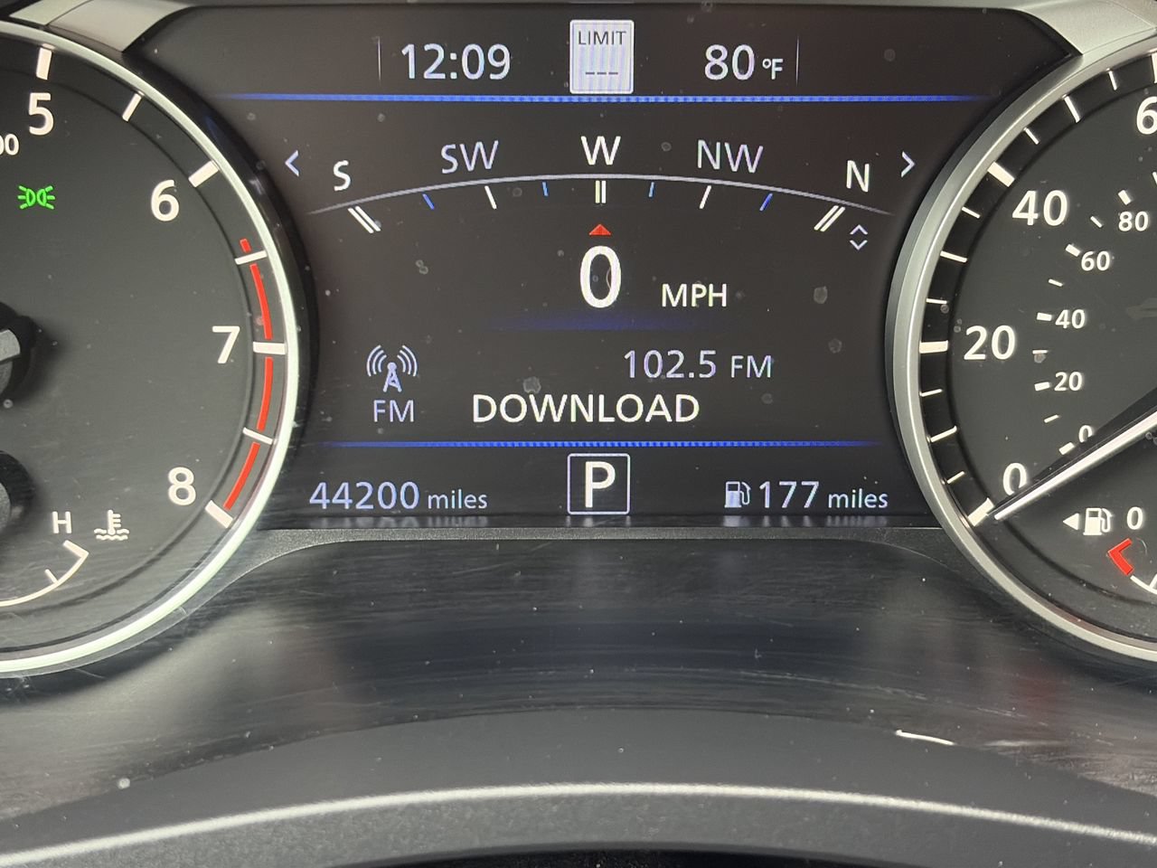 Used 2023 Nissan Altima 2.5 SV w/ SV Premium Package FWD image 10