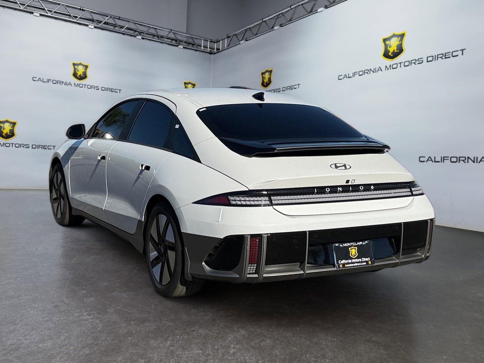 Used 2023 Hyundai Ioniq 6 SE image 3