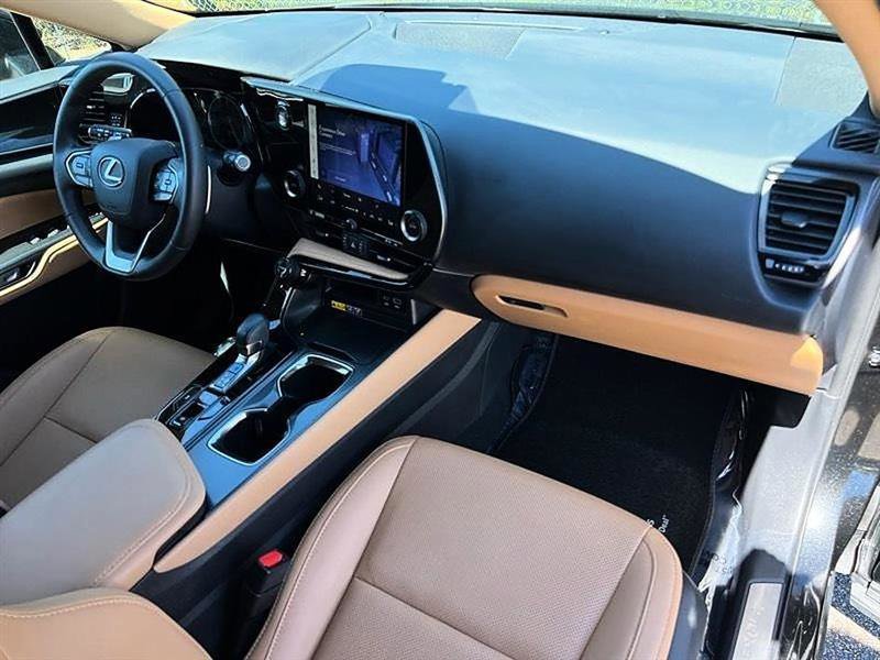 Used 2025 Lexus NX 250 FWD w/ Accessory Package (Z2) image 15