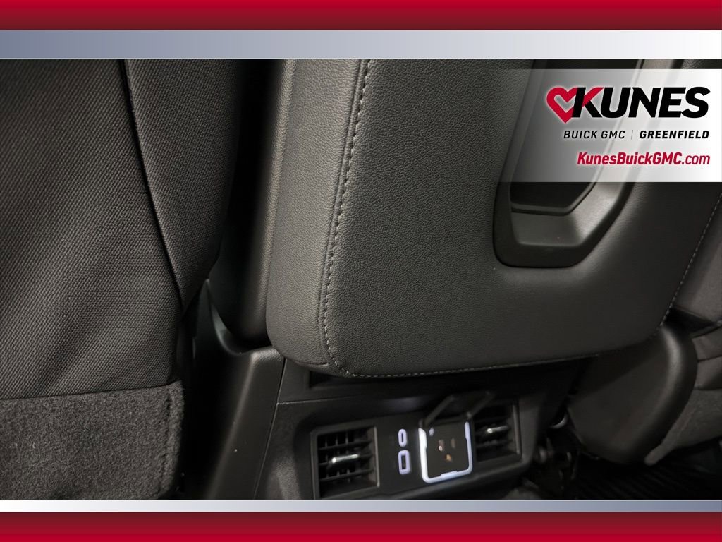 New 2026 GMC Sierra 3500 SLE image 22