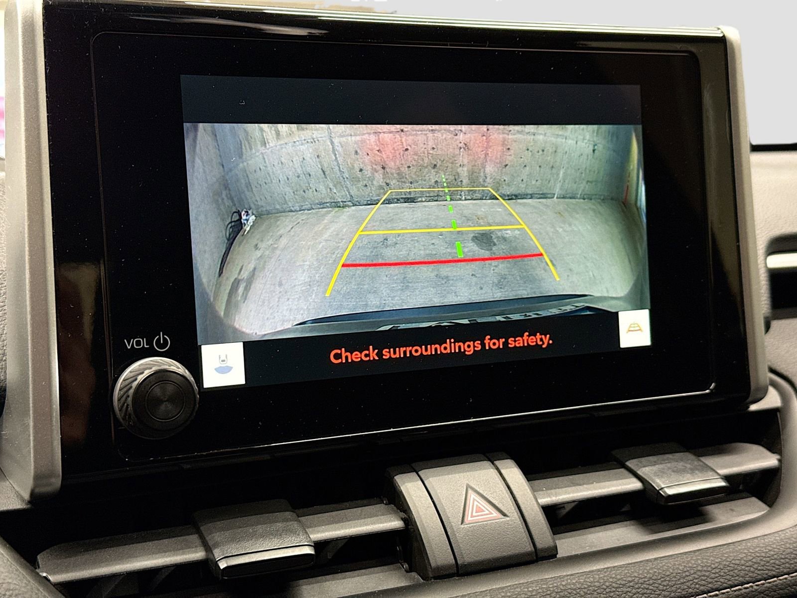 Used 2024 Toyota RAV4 XLE FWD image 15