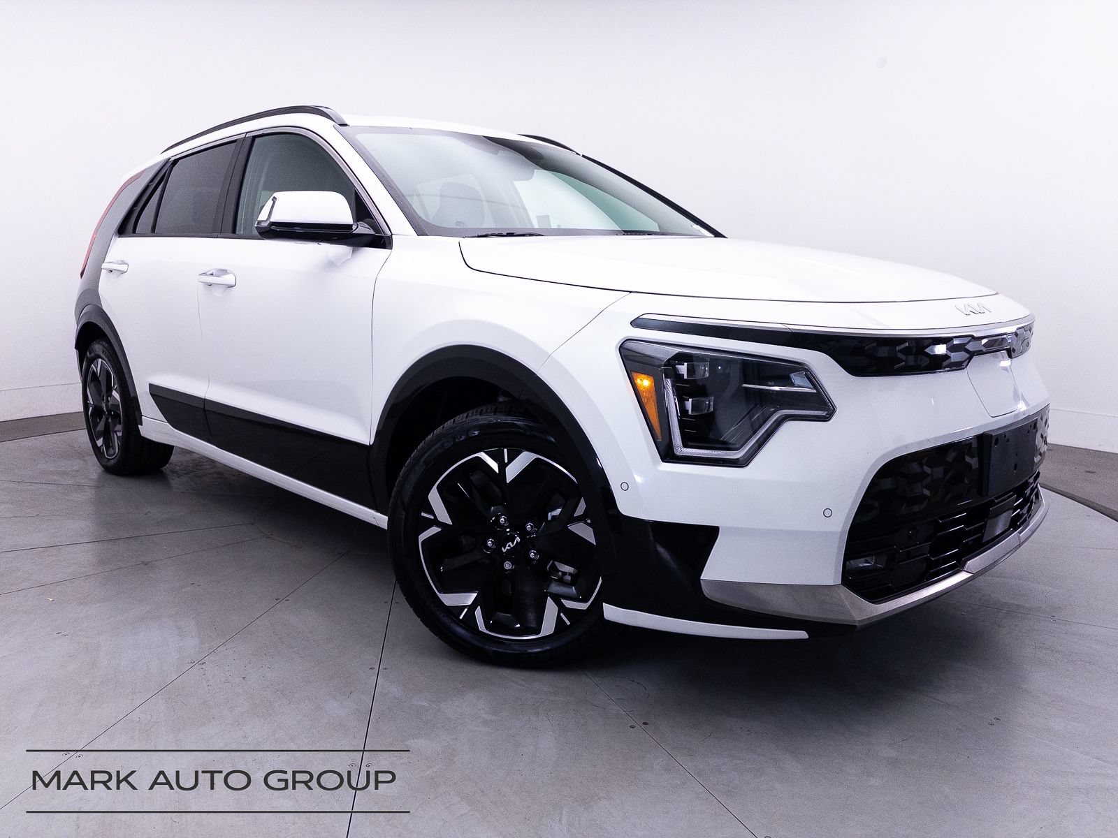 Certified 2023 Kia Niro Wave