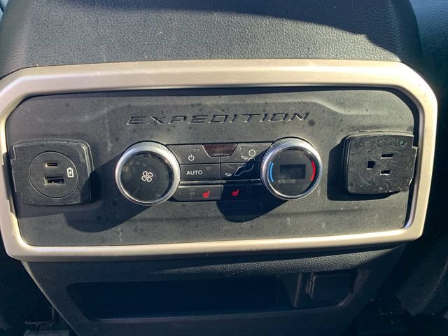 Used 2022 Ford Expedition Max Limited AWD/4WD image 19