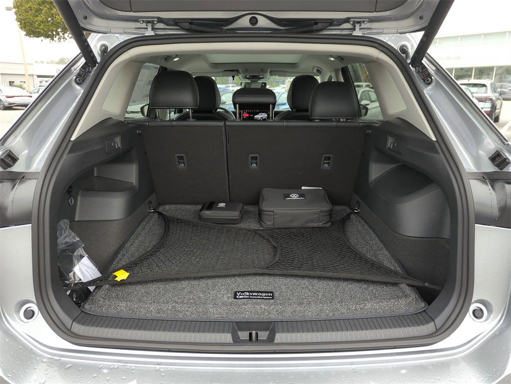 New 2026 Volkswagen Tiguan SE image 19