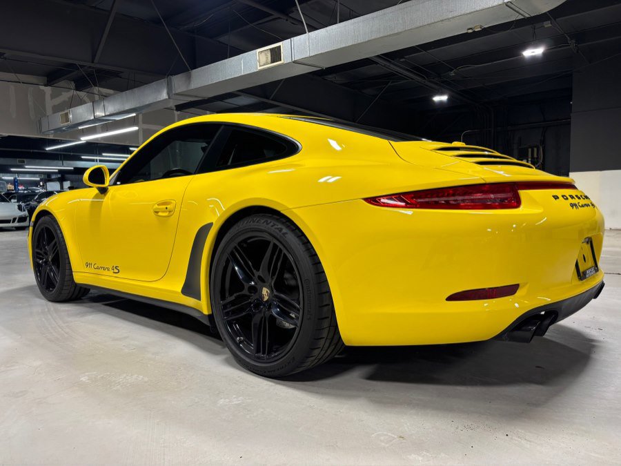 Used 2013 Porsche 911 Carrera 4S image 3