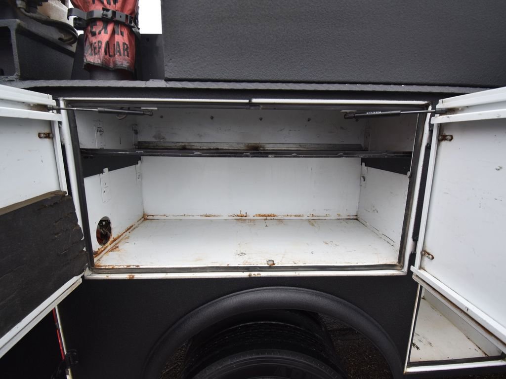 Used 2016 Ford F550 4x4 Regular Cab Super Duty image 50