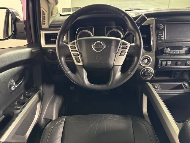 Used 2018 Nissan Titan SL AWD/4WD image 25