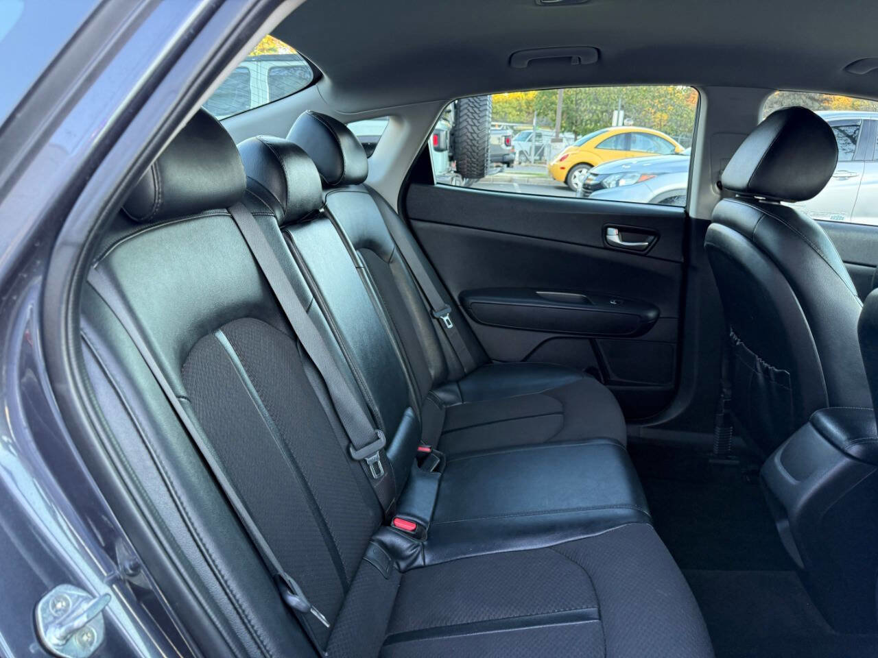 Used 2018 Kia Optima S image 24