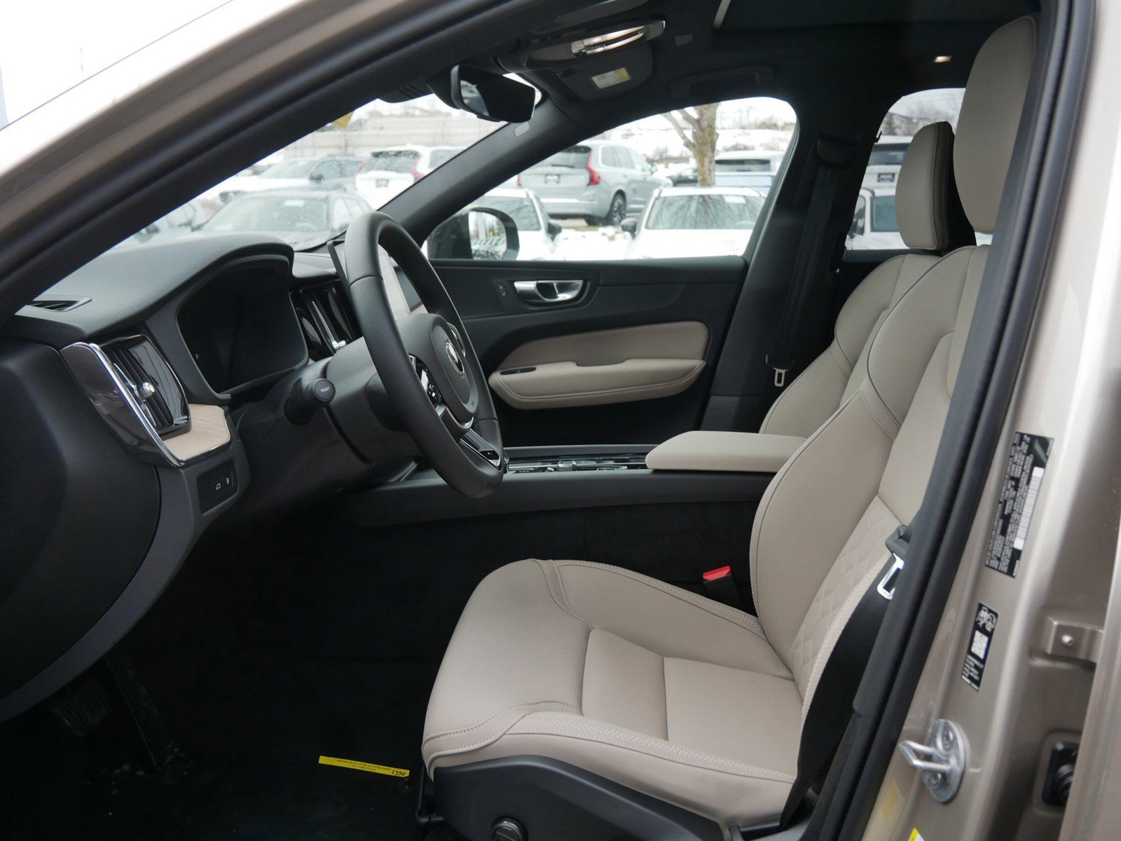 New 2026 Volvo XC60 T8 Plus w/ Protection Package Premier image 5