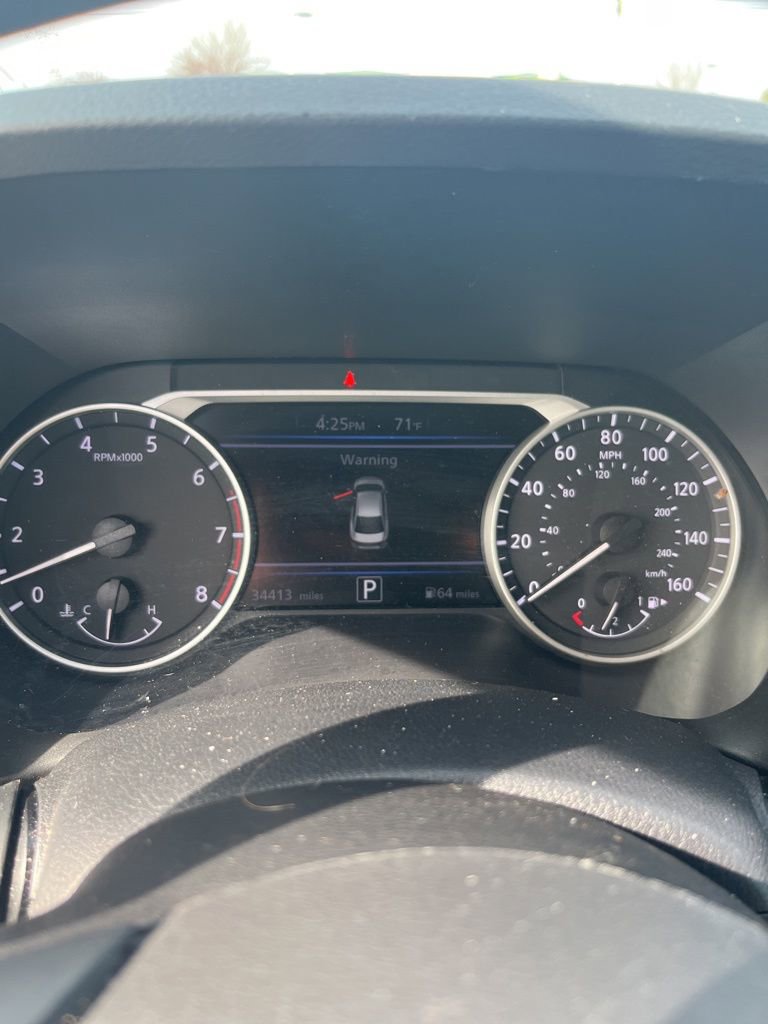 Used 2023 Nissan Sentra SV image 1