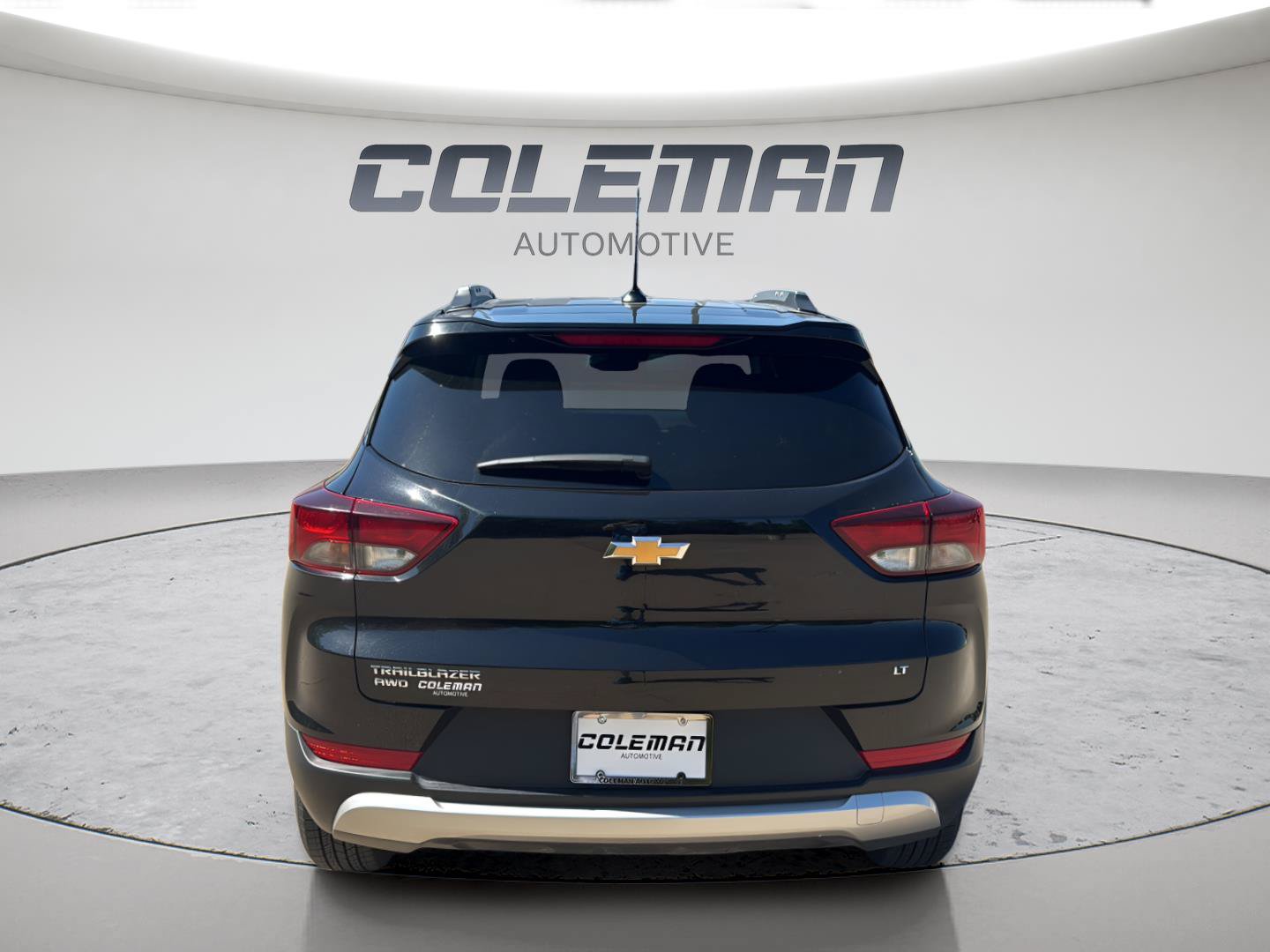 Used 2025 Chevrolet TrailBlazer LT AWD/4WD image 7