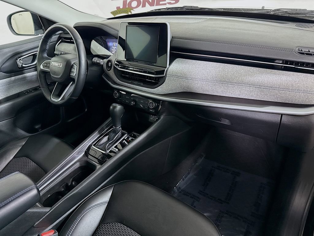 Used 2022 Jeep Compass Latitude w/ Convenience Group image 30