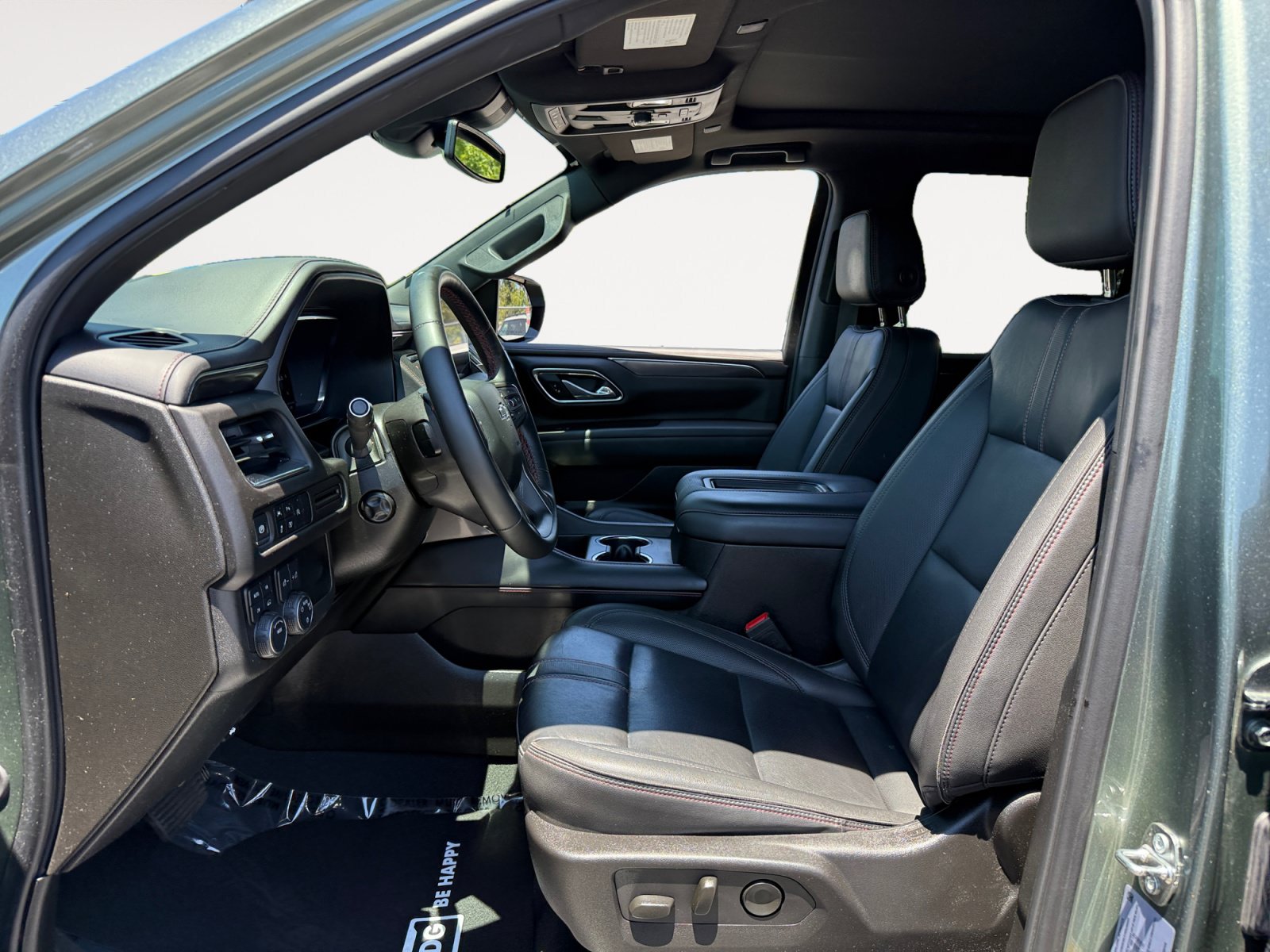 Used 2024 Chevrolet Tahoe RST w/ Luxury Package AWD/4WD image 10