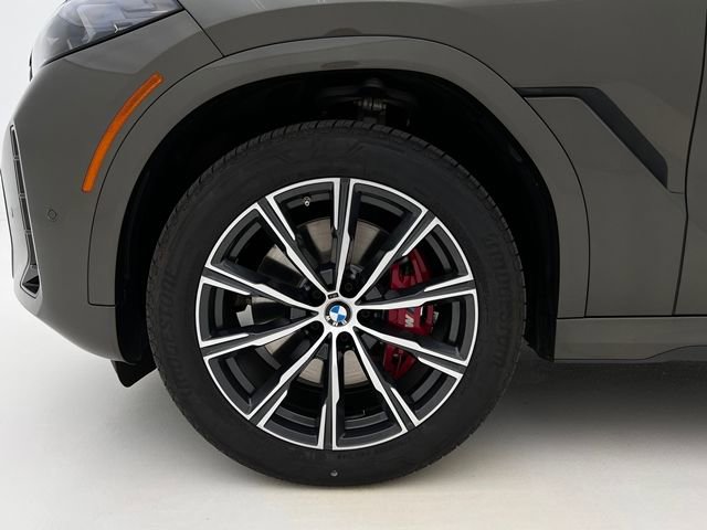 Used 2024 BMW X6 xDrive40i w/ Premium Package image 25