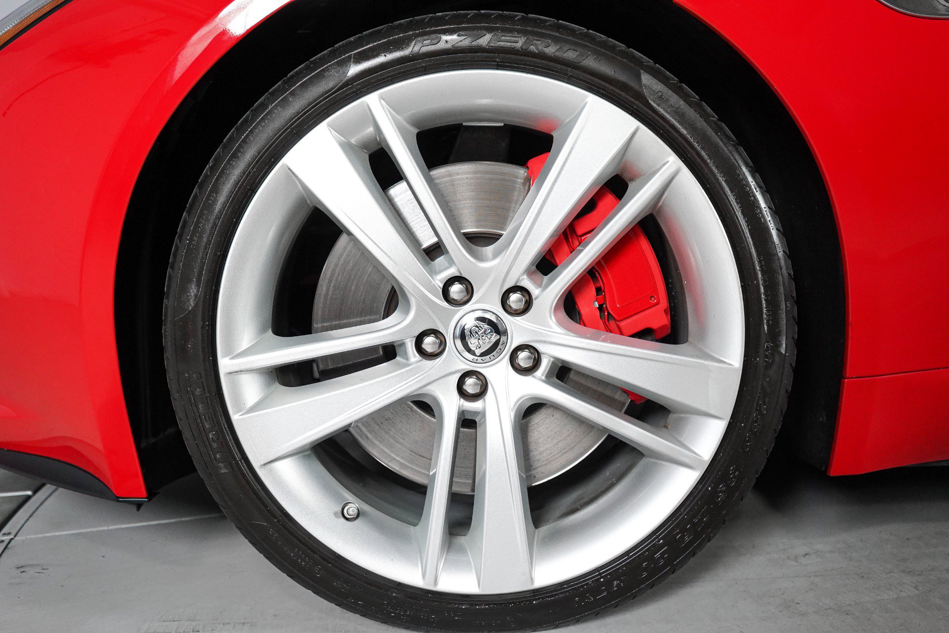 Used 2014 Jaguar F-TYPE S RWD image 5