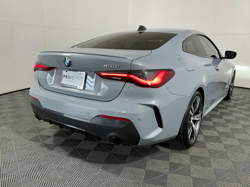 Certified 2022 BMW 430i Coupe w/ M Sport Package RWD image 5