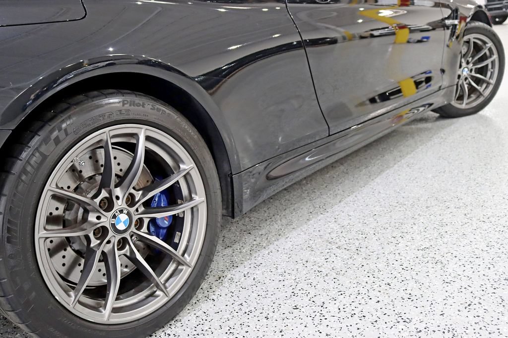Used 2018 BMW M4 Convertible RWD image 13