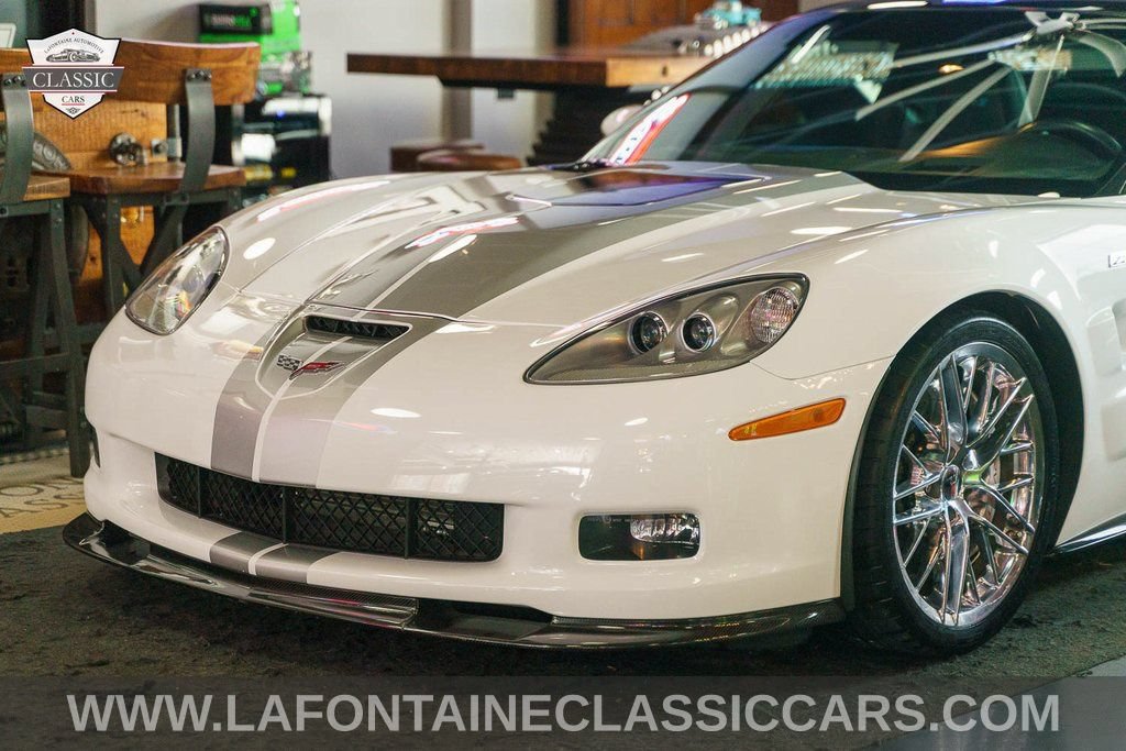 Used 2013 Chevrolet Corvette ZR1 w/ 3ZR Preferred Equipment Group RWD image 19