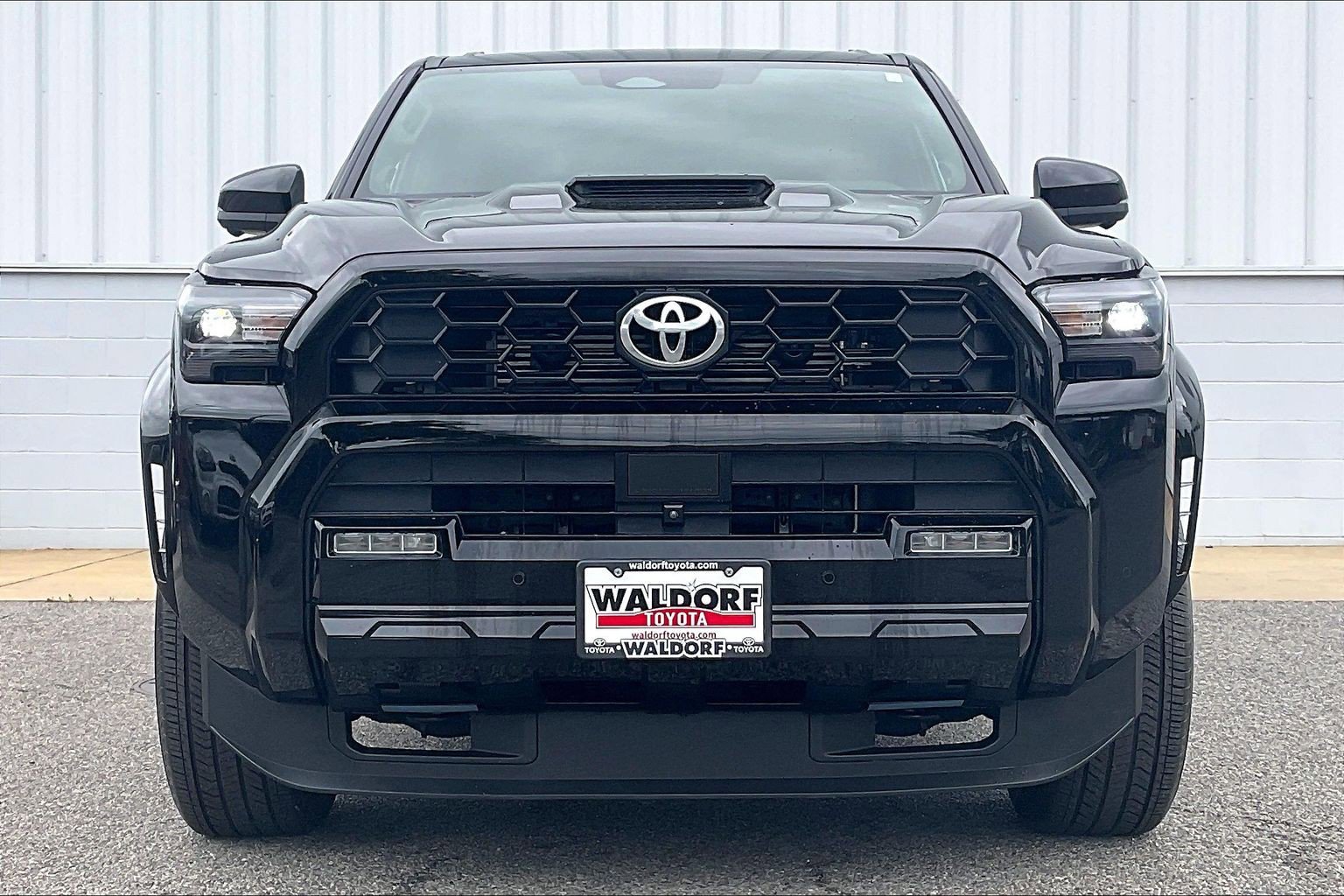Used 2025 Toyota 4Runner TRD Sport Premium w/ Tow Technology Package AWD/4WD image 3