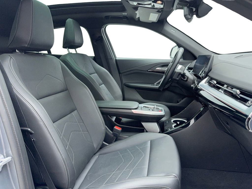 Used 2025 BMW X2 xDrive28i image 18