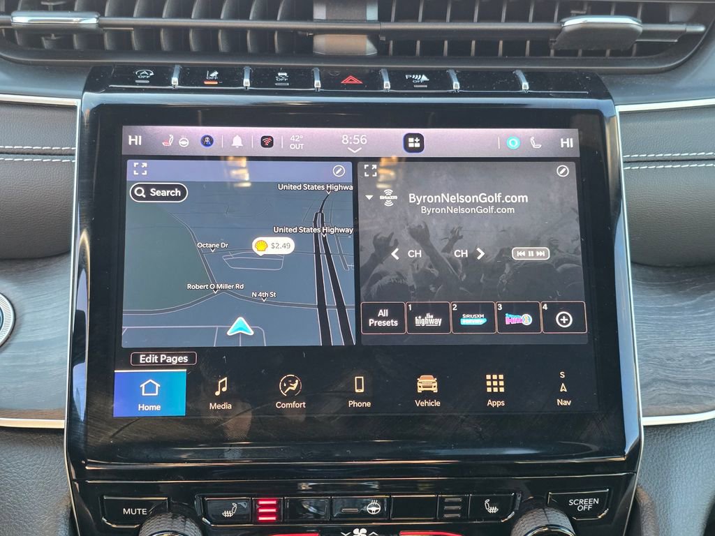 Used 2024 Jeep Grand Cherokee Limited w/ Black Appearance Package image 21