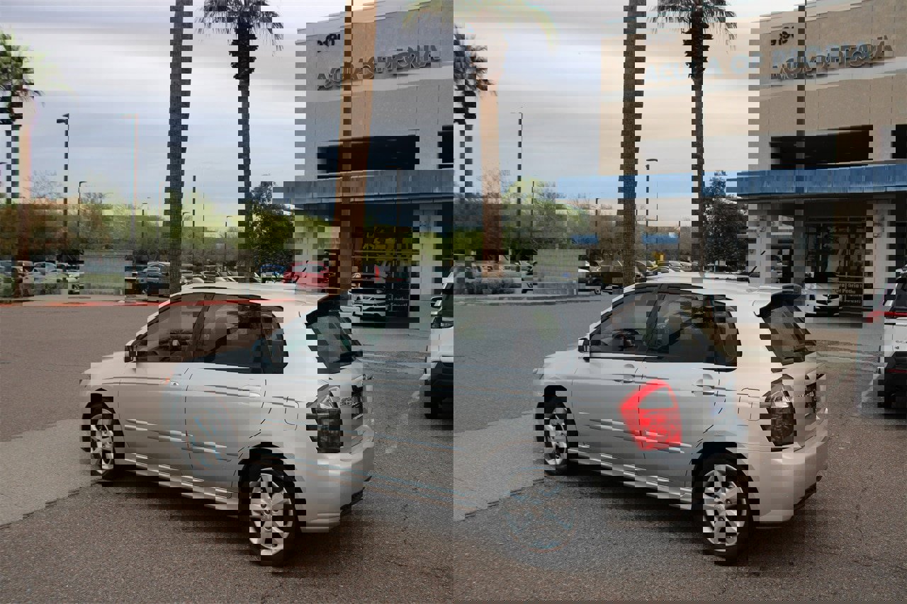 Used 2009 Kia Spectra5 SX image 3