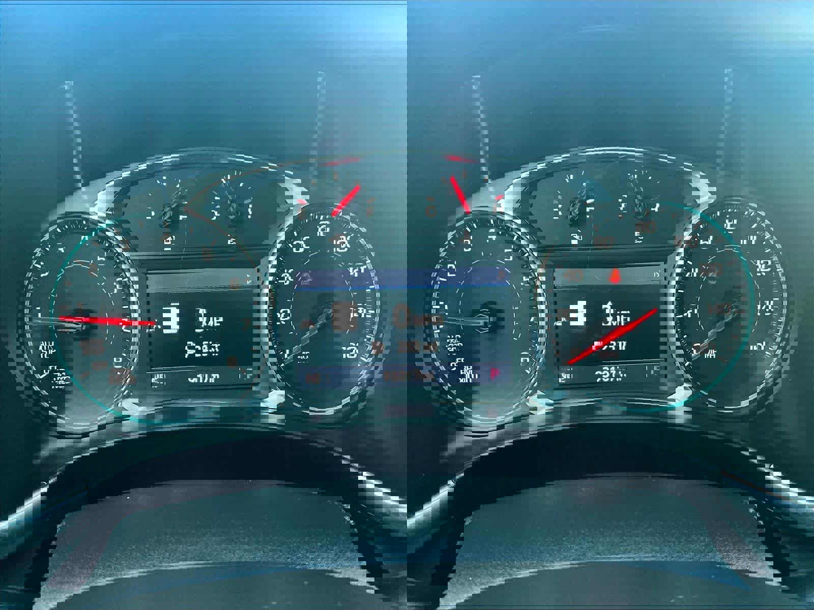 Used 2020 Chevrolet Equinox LT image 25