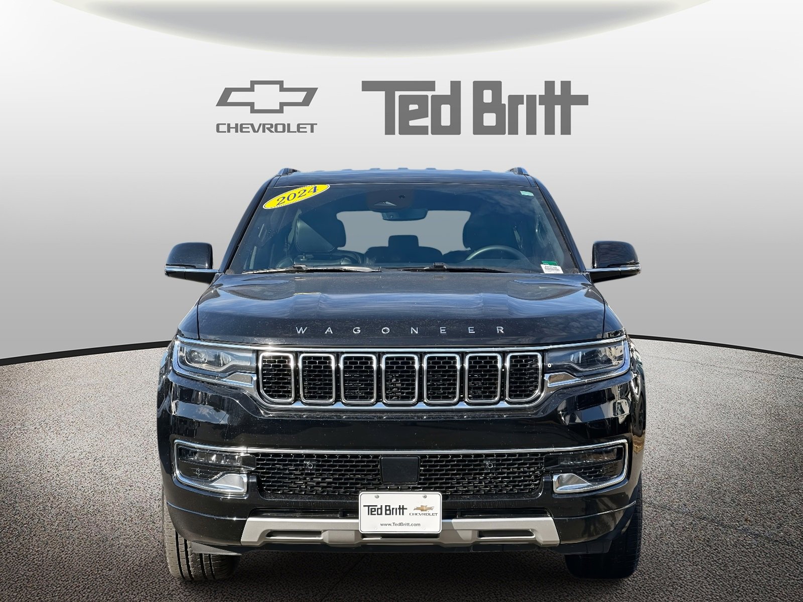 Used 2024 Jeep Wagoneer L Series II w/ Flexible Seating Group image 2