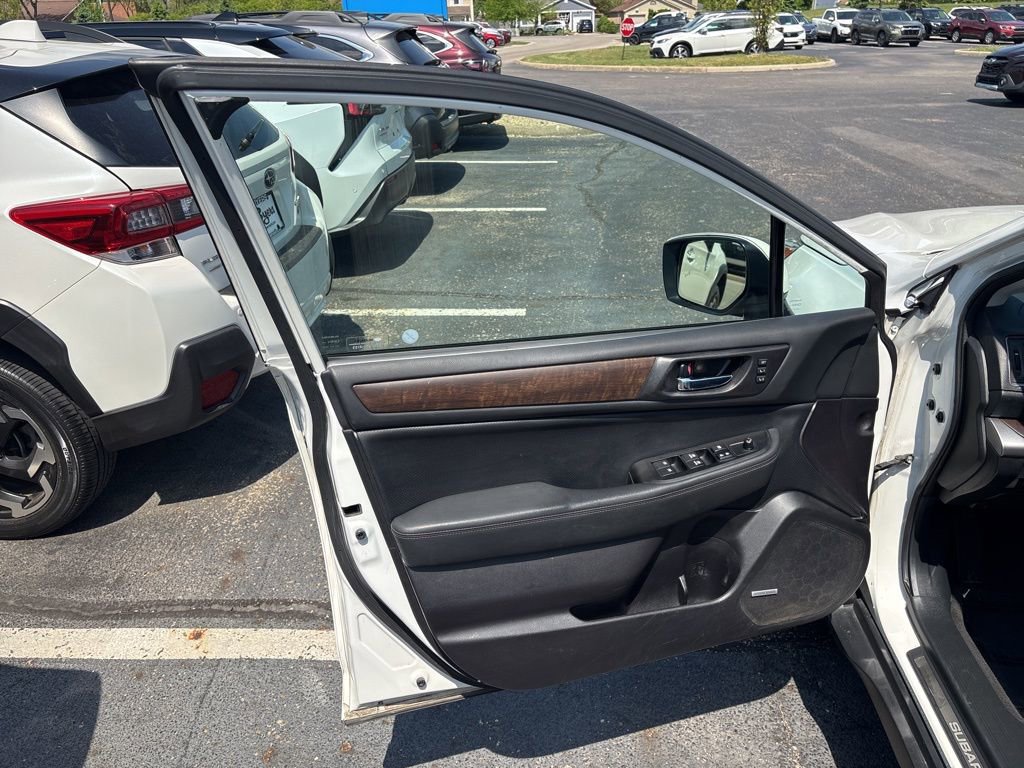 Used 2017 Subaru Outback 2.5i Limited w/ Popular Package #5 AWD/4WD image 18