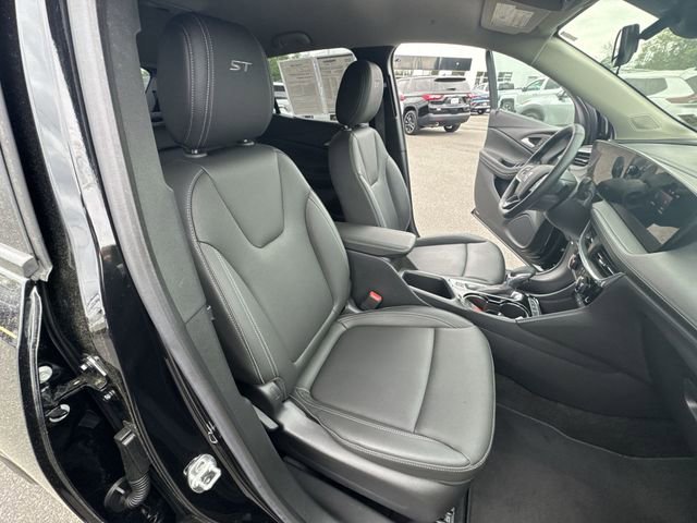 Certified 2024 Buick Encore GX Sport Touring w/ Comfort Package AWD/4WD image 25