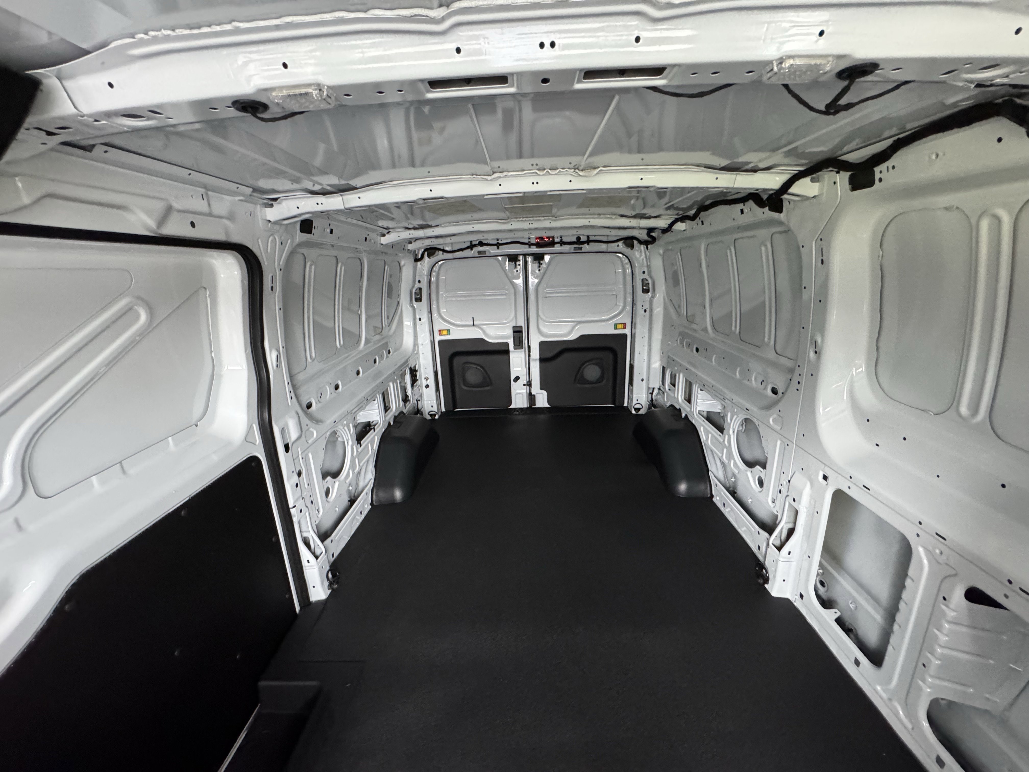 New 2025 Ford Transit 250 Low Roof image 19
