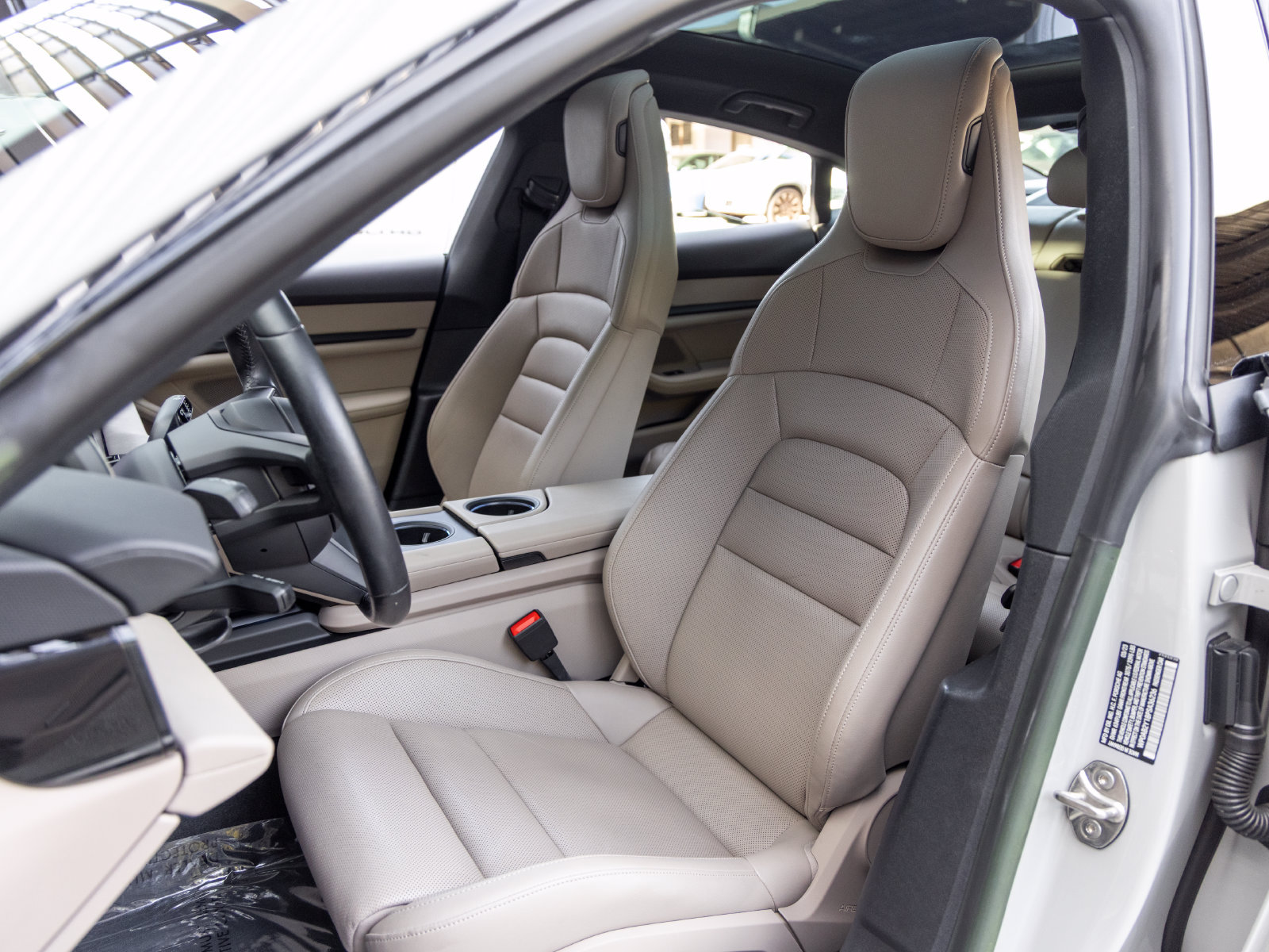 Certified 2023 Porsche Taycan 4S AWD/4WD image 5
