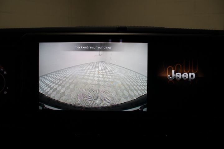 Used 2025 Jeep Wrangler Rubicon image 4