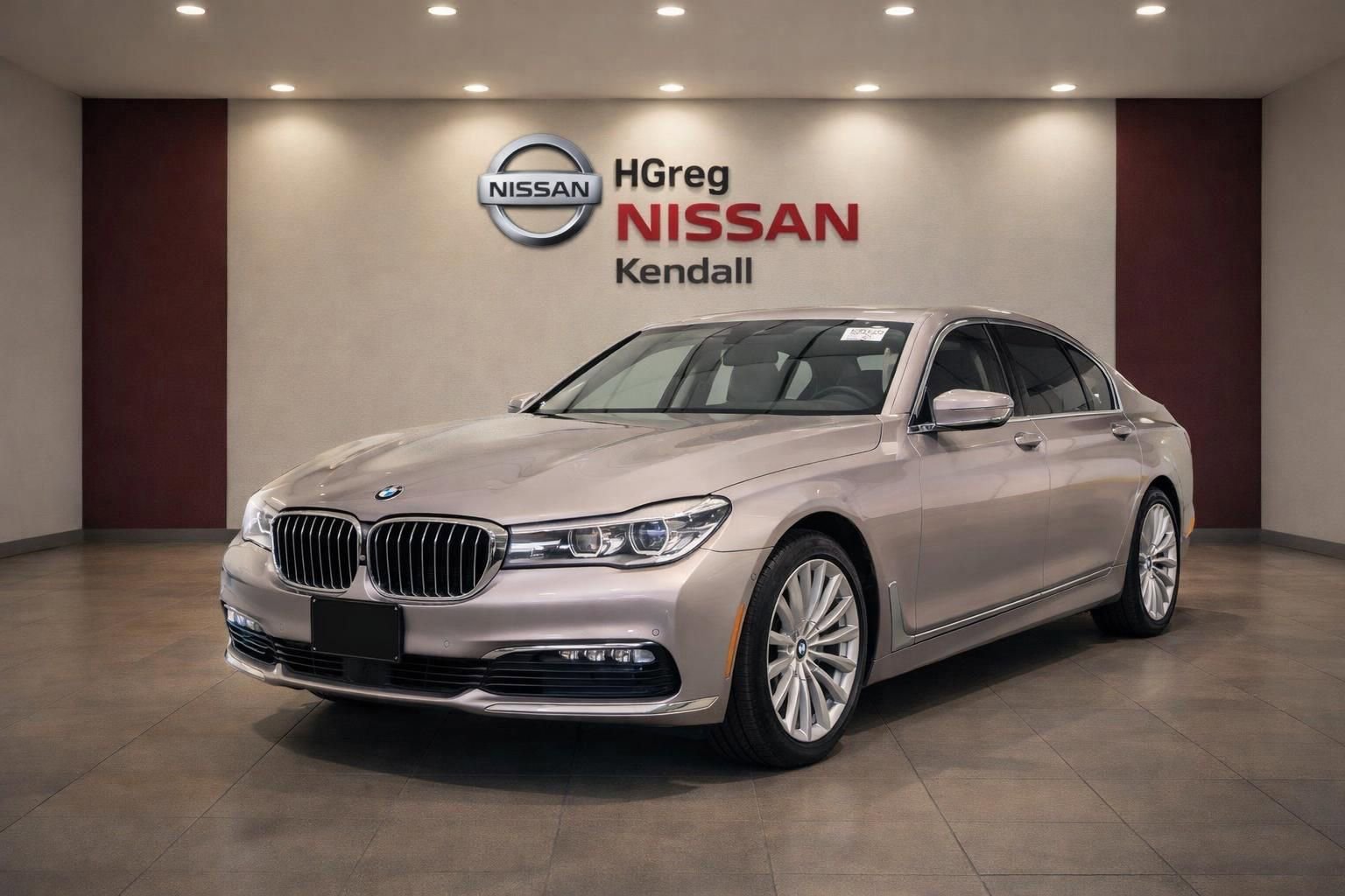 Used 2016 BMW 740i RWD image 5
