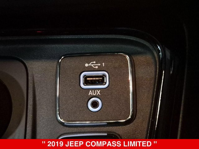 Used 2019 Jeep Compass Limited AWD/4WD image 25