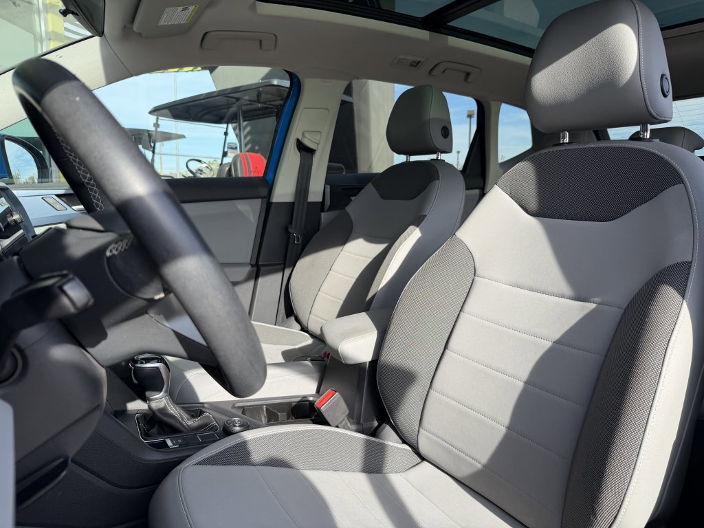 Used 2022 Volkswagen Taos SE w/ Panoramic Sunroof Package AWD/4WD image 33